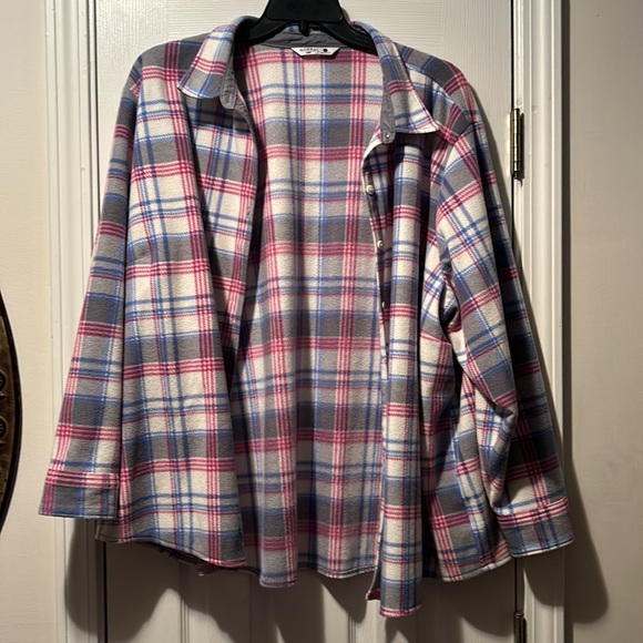 🩵Lee Riders Oversized Plaid Fleece Shacket and Champion Sweatshirt Hoodie - Picture 5 of 16